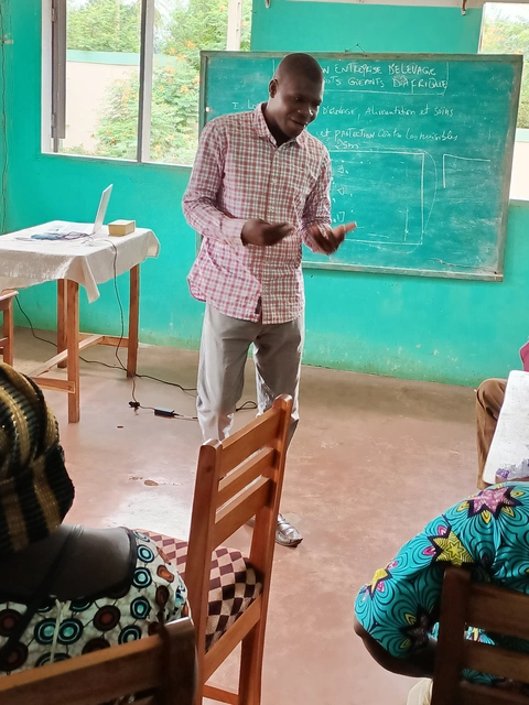 formation la culture du manioc et l'elevage des escargots